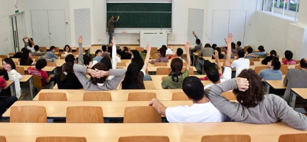CCOO alerta del desmantelamiento del servicio público universitario en favor de las universidades privadas